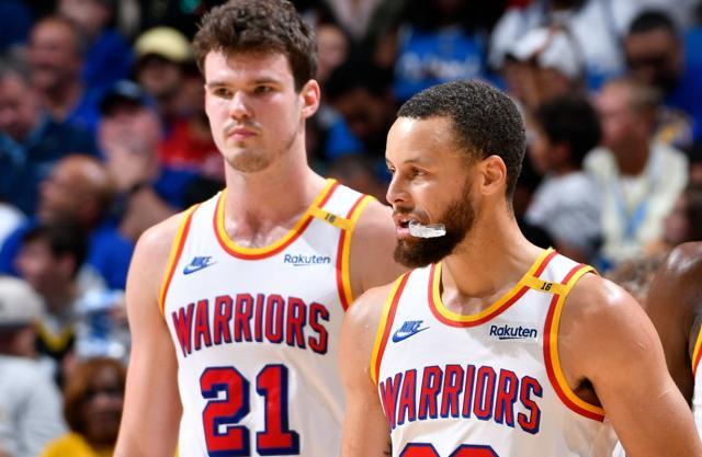 体育视频直播-三分全队最准超库里！勇士捡漏2米13菜鸟高炮真香