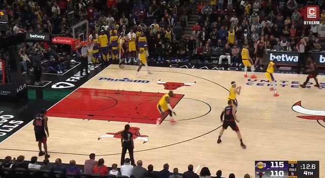 kaiyun 官网-13秒3记三分奇迹逆转！詹皇致命失误 吉迪超远绝杀