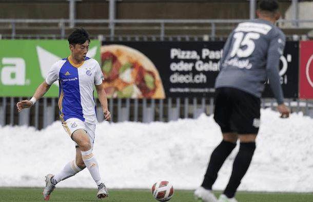 app下载-李磊留洋首秀出场13分钟 赛后评分排名全队第三