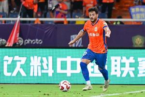 经十路梅西！自2012，卡扎伊什维利唯一单赛季四次戴帽的中超球员