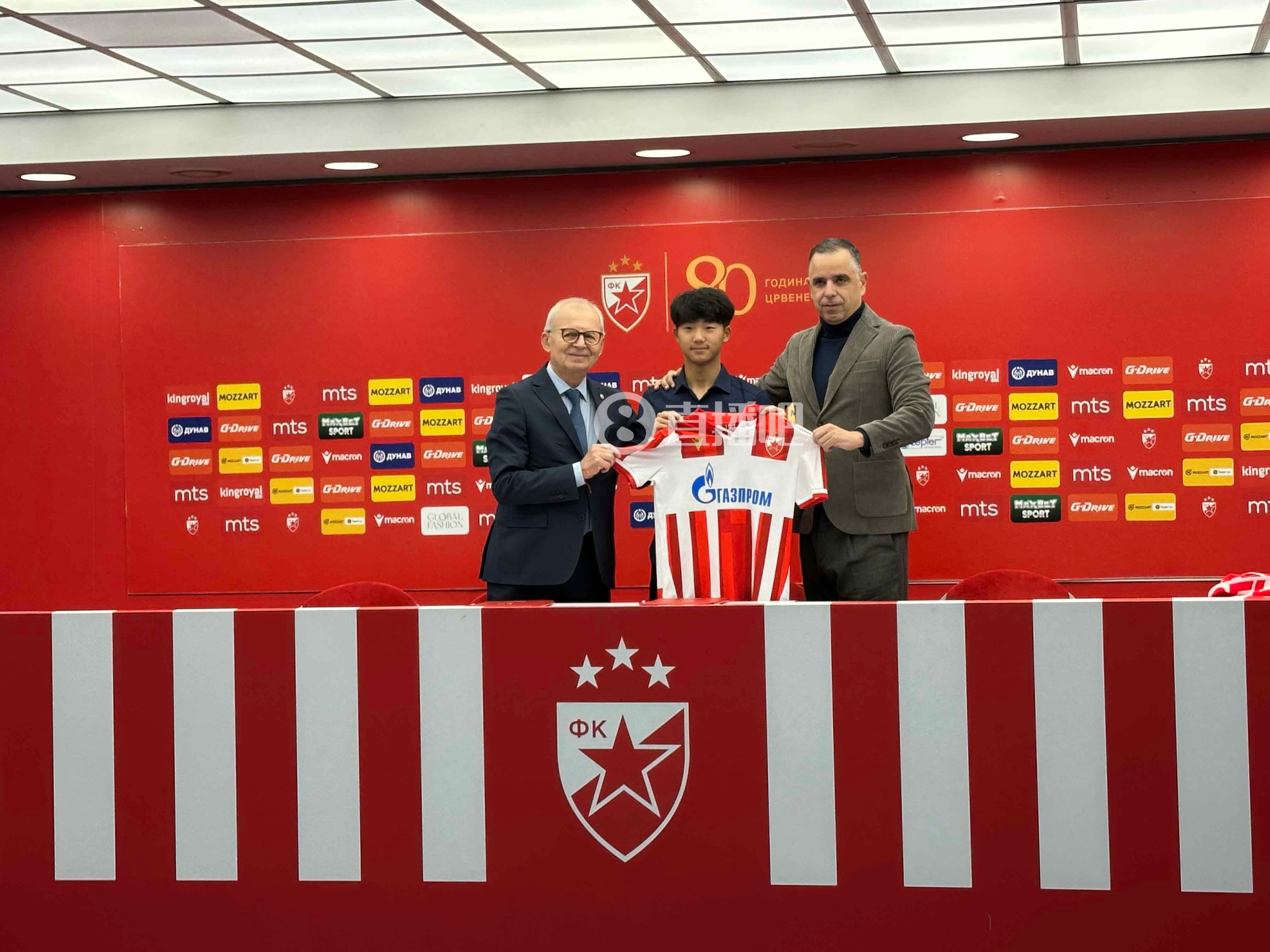 湖北青年星寄语万项：作为青训母队，我们对万项深感骄傲与期许