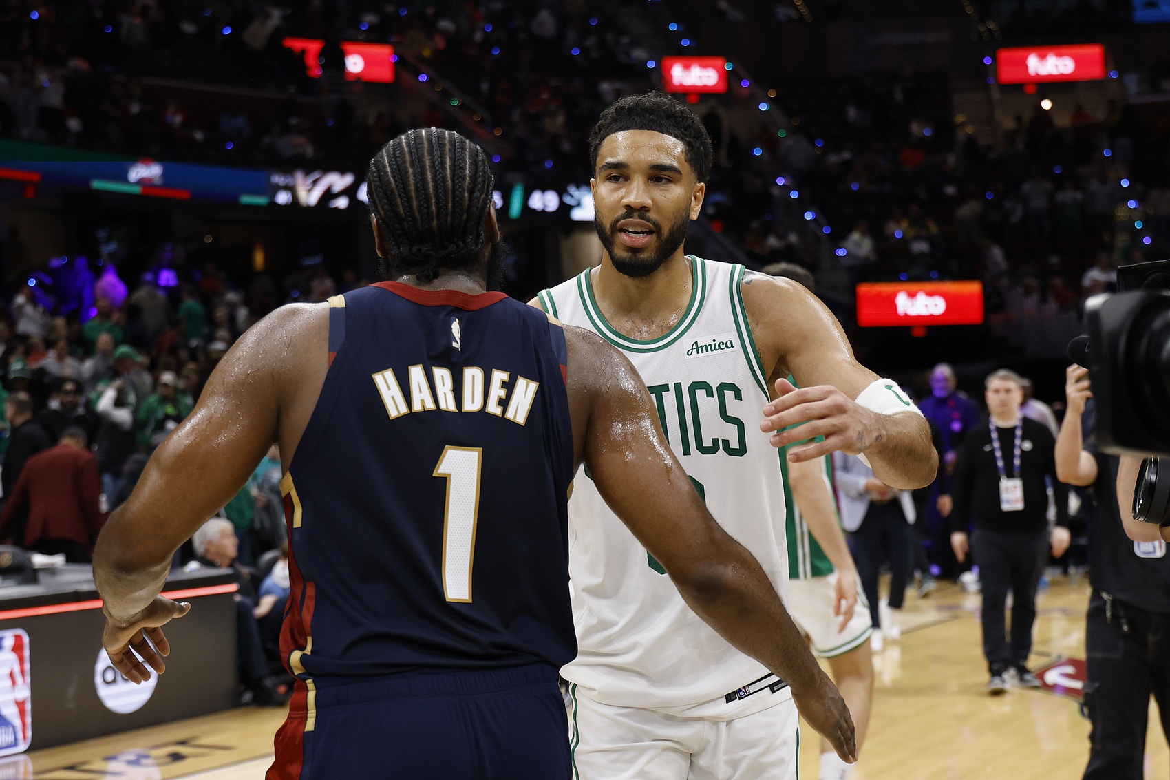 kaiyun 官网-东部2号种子争夺战白热化！凯尔特人领跑 尼克斯&amp;骑士紧随其后